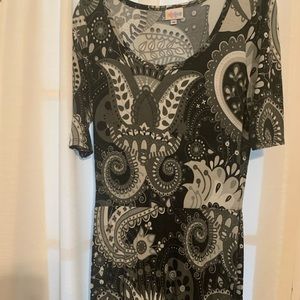 LuLaRoe Medium Black, white, & grey paisley Ana